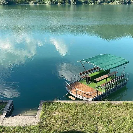 ヴィラ Coric コニツ